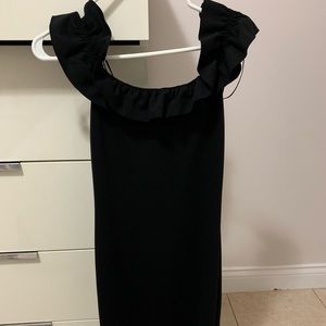 ZARA (NEVER WORN) BLACK OFF THE SHOULDER DRESS L